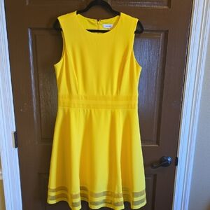 Calvin Klein-Yellow crepe knit strechy A line sleeveless dress with net Sz 12.